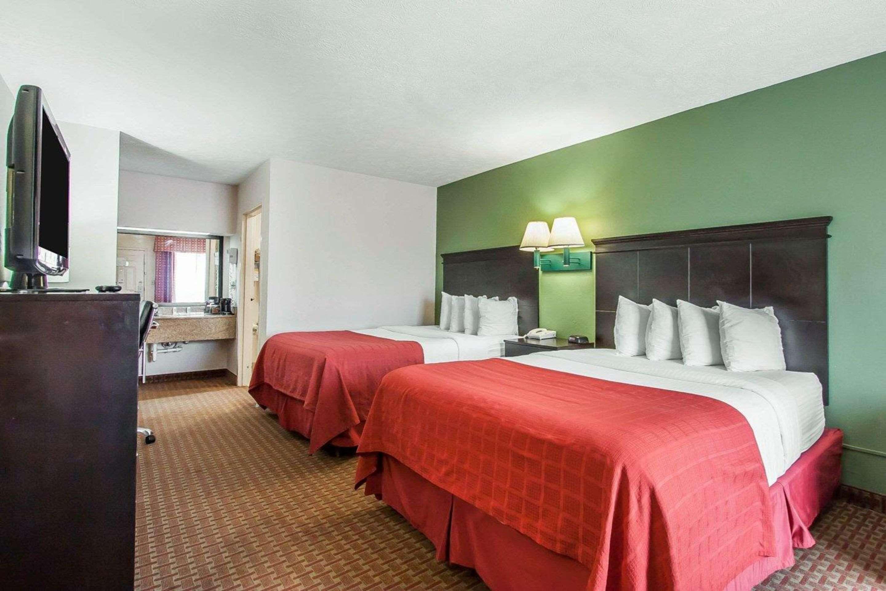 Quality Inn Savannah South Экстерьер фото
