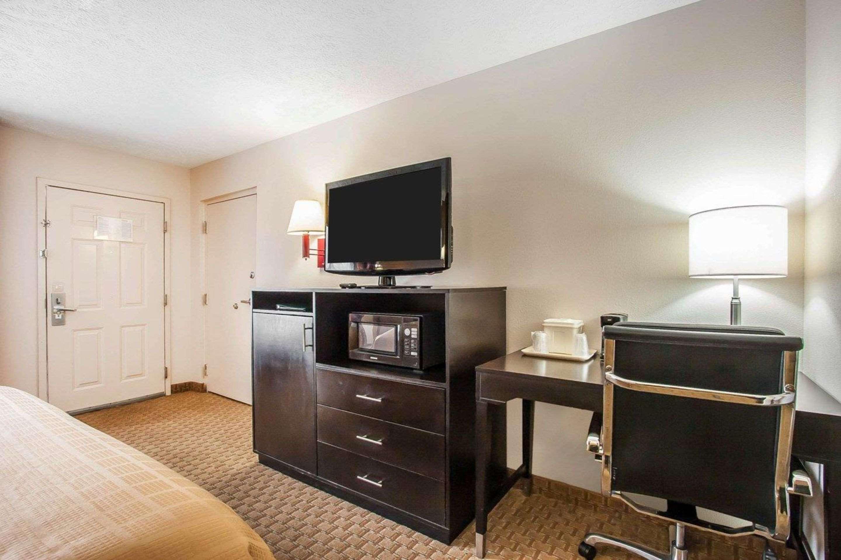 Quality Inn Savannah South Экстерьер фото