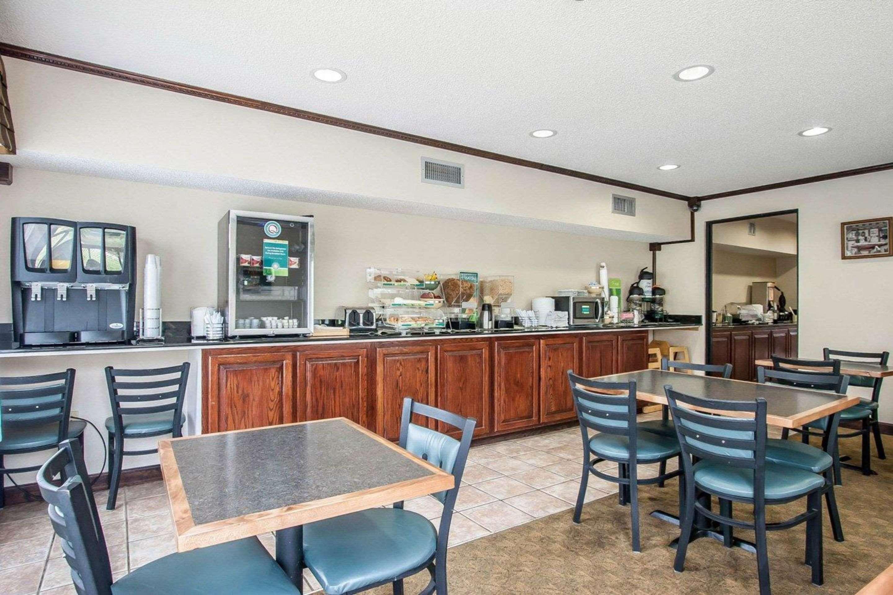 Quality Inn Savannah South Экстерьер фото