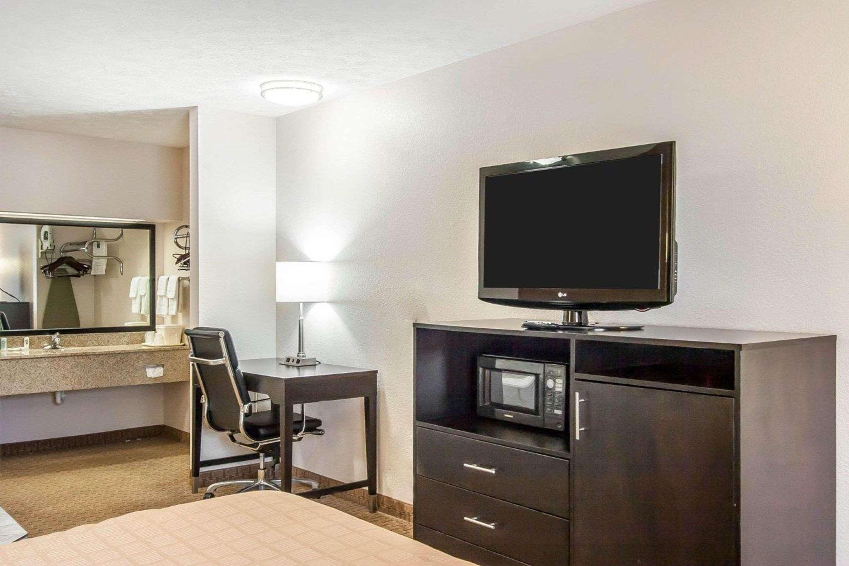 Quality Inn Savannah South Экстерьер фото